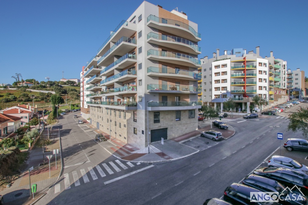 Apartamento T3 em Odivelas Lisboa Angocasa