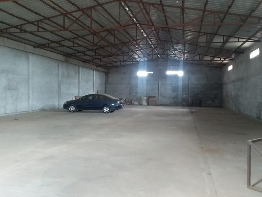 Armazém Em Viana Angocasa