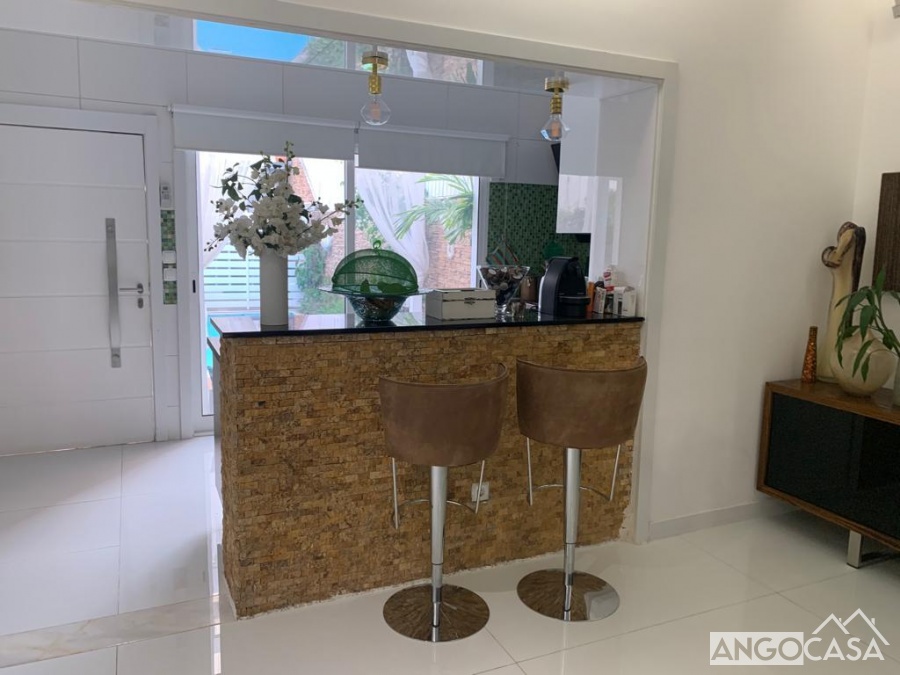 Vivenda V2 em Miramar - Angocasa