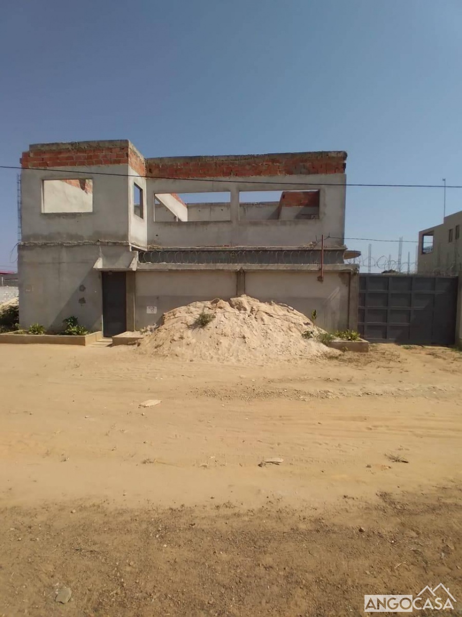 Vivenda V4 em Zango 1 Angocasa